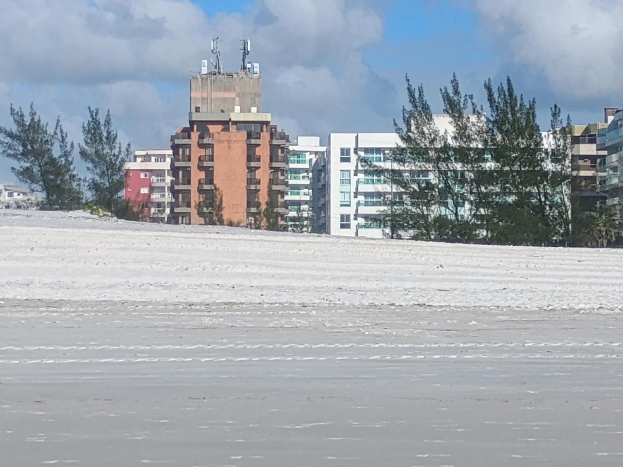 Apartamento Charmoso Em Frente A Praia Em كابو فريو المظهر الخارجي الصورة